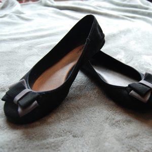 Women's Size 7 Black Flats